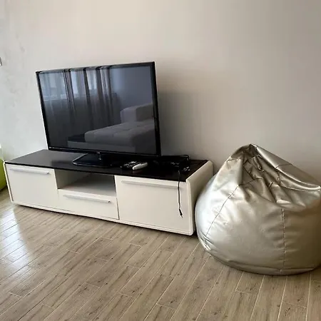 Sunny ,st Sofia Апартаменти *